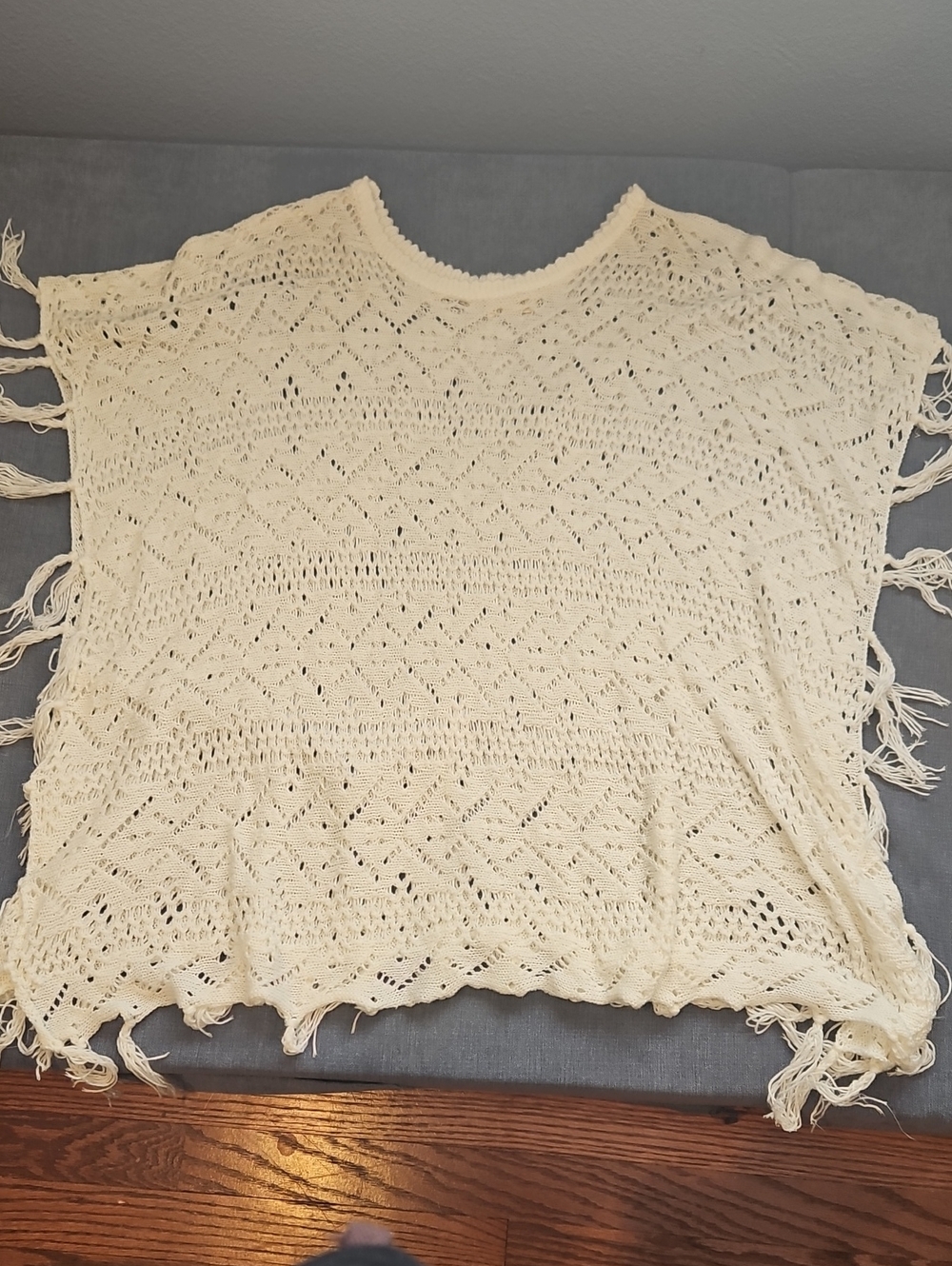 La Hearts Cream Crochet Fringe Poncho